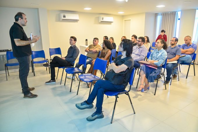 Rede Municipal de Saúde recebe reforço com a posse de cinco médicos e outros profissionais da área