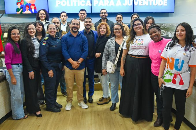 Conselho Municipal da Juventude empossa novos membros titulares e suplentes