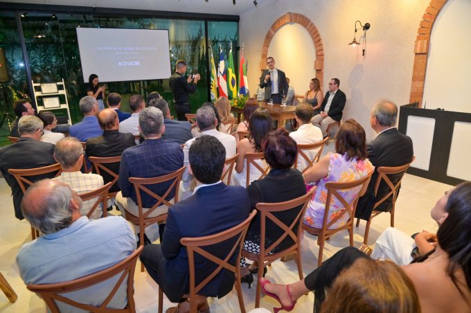 Associação Comercial e Empresarial de Vitória da Conquista empossa nova diretoria para o biênio 2025-2027