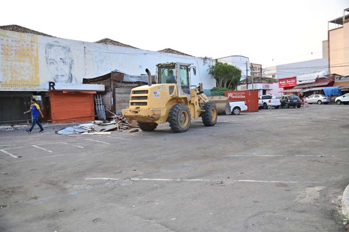 Prefeitura de Vitória da Conquista inicia obra de requalificação na Praça da Bandeira