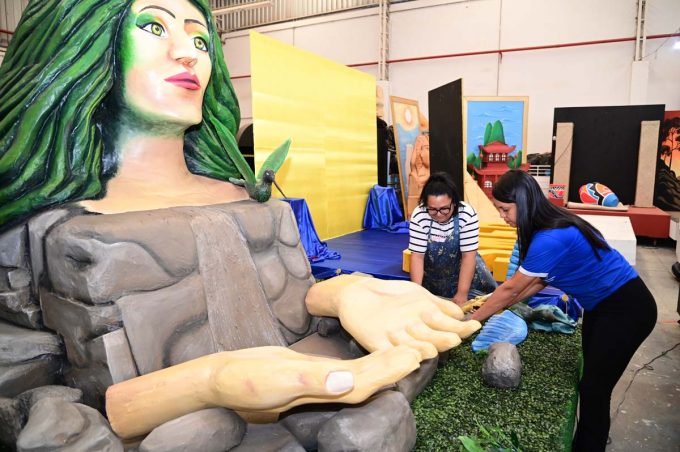 Preparativos para o desfile de Sete de Setembro entram na reta final. Peças são produzidas pela Smed