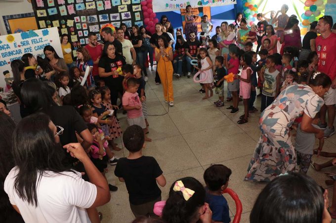 Coletivo Ubuntu promove atividades lúdicas com alunos do CMEI Auxêncio Dias em Lagoa das Flores