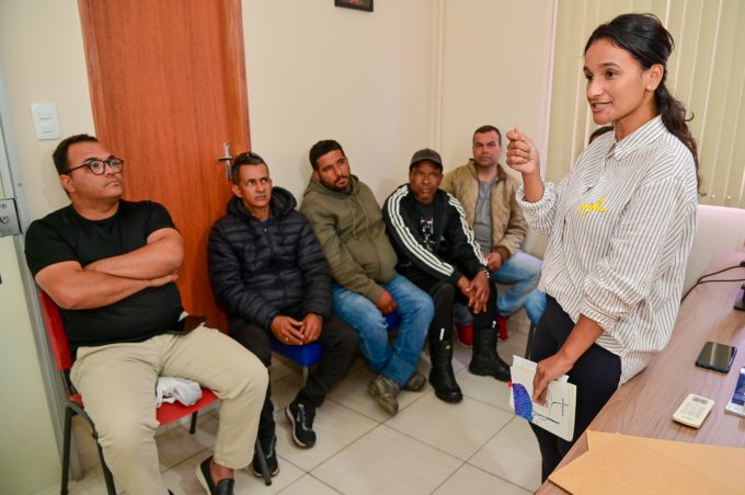 Secretaria Municipal de Serviços Públicos promove ação de saúde e bem-estar para servidores em alusão ao Setembro Amarelo