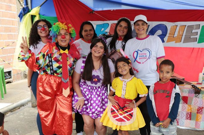 Com apoio do Cras, associação de moradores promove ação em homenagem ao mês da criança no residencial Jatobá