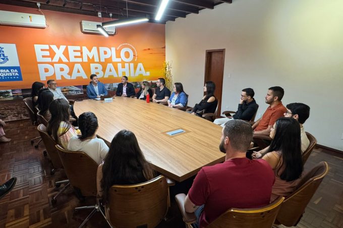 Governo Municipal recepciona novos residentes e reforça compromisso com a formação em saúde