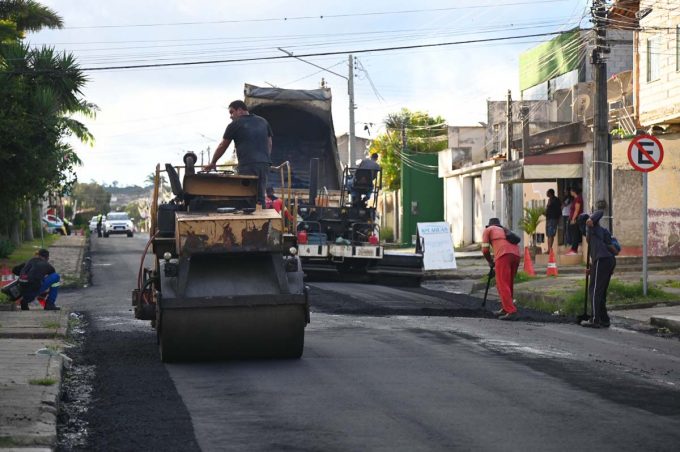 Recapeamento da Avenida Franklin Ferraz avança após retomada de ritmo nas obras