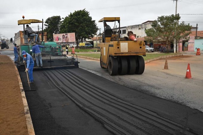 Acelera Conquista: reurbanização da Avenida Brumado segue a todo vapor com diferentes intervenções