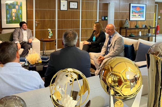 Vitória da Conquista vai ser a primeira cidade baiana a receber projeto da CBF