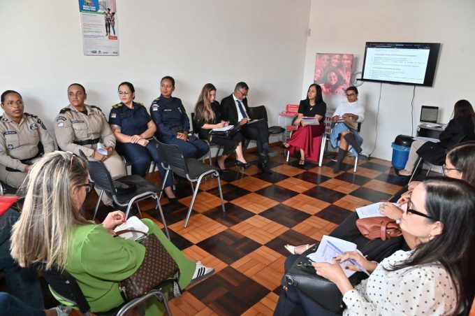 Comitê fortalece rede de proteção e debate ações integradas de combate à violência contra mulheres em Conquista