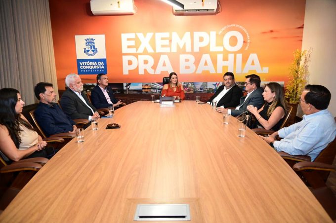 Prefeitura e Creci alinham ações para impulsionar mercado imobiliário e valorizar corretores de imóveis