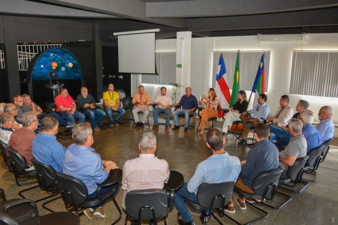 Prefeitura, Câmara e empresários debatem revitalização do Centro da cidade