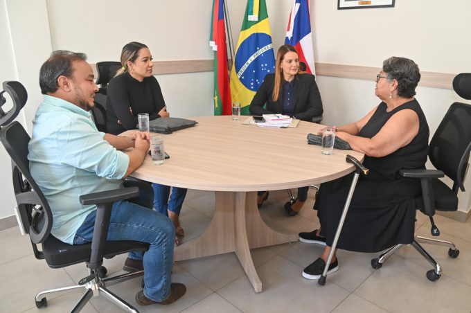 Em atendimento na PZO, Governo Municipal acolhe demandas da comunidade