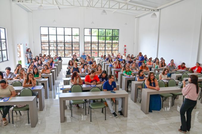 Smed promove reunião para análise da primeira etapa de matrículas e alinhamento das próximas fases