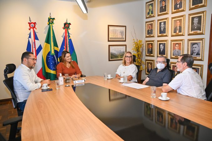 Prefeitura dialoga sobre apoio para a Semana Espírita de Vitória da Conquista e Abrigo Nosso Lar