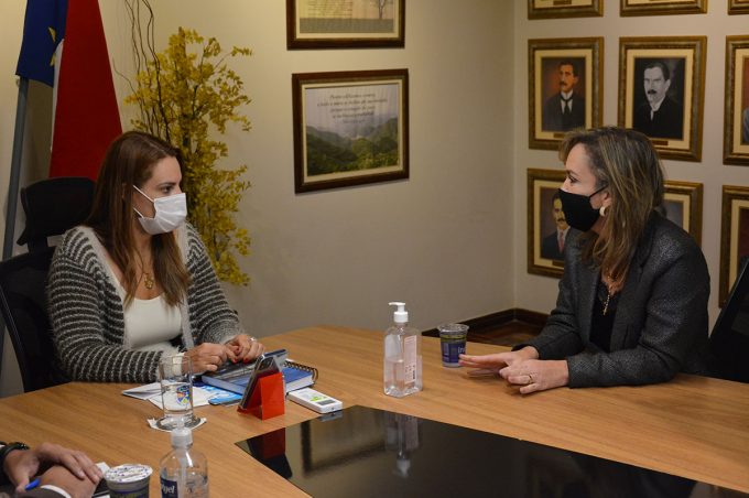 Governo Municipal e Vara de Violência Doméstica e Familiar estreitam diálogo sobre a atuação da Rede de Proteção à Mulher