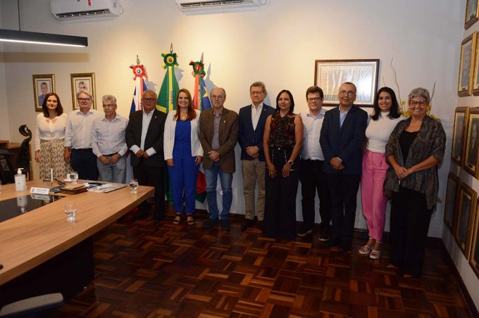 Gestores municipais e presidente da Fieb projetam parceria para capacitação de mão de obra em Conquista