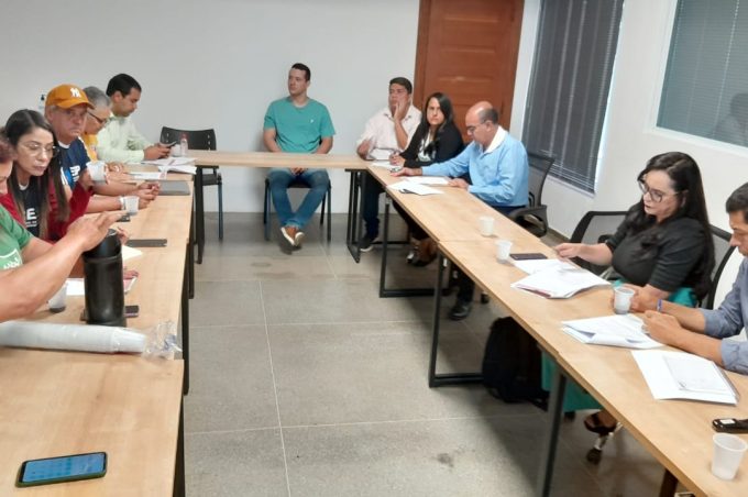 Prefeitura e Sinserv discutem campanha salarial dos servidores para 2024