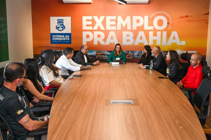 Atletas profissionais da cidade participam de audiência com prefeita Sheila Lemos para discutir apoio