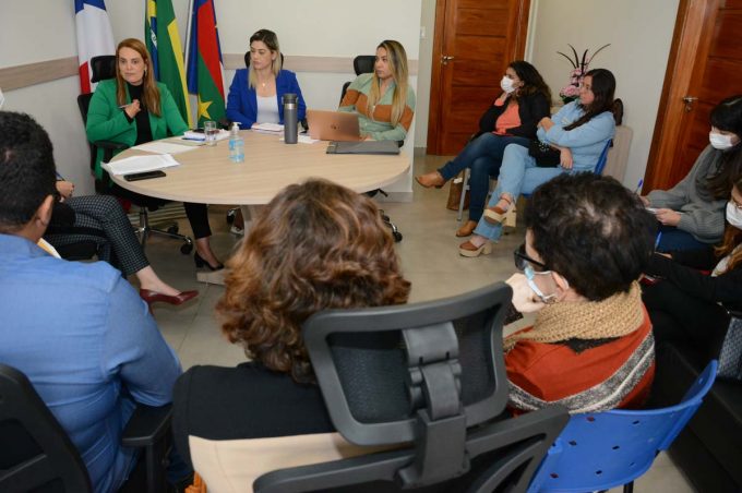 Governo Municipal dialoga com CMS, trabalhadores e representantes de usuários dos serviços de saúde mental