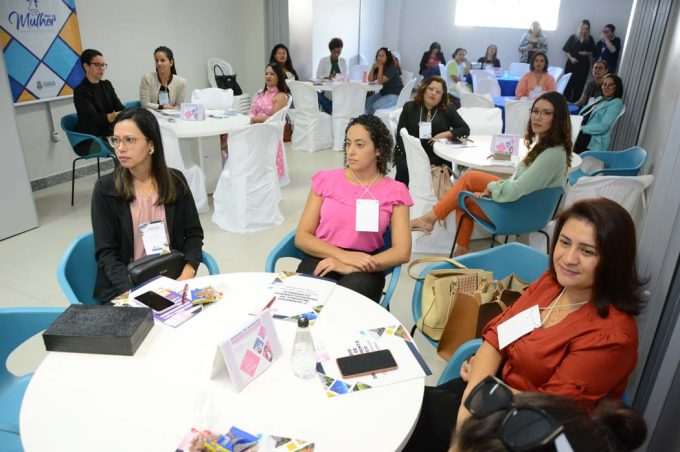 Prefeitura Municipal estimula políticas transversais e autonomia para mulheres