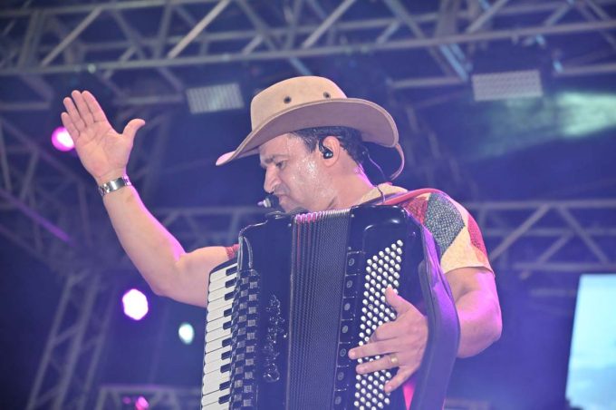 Arraiá da Conquista: Rony Barbosa mostra todo seu talento e faz público arrastar o pé
