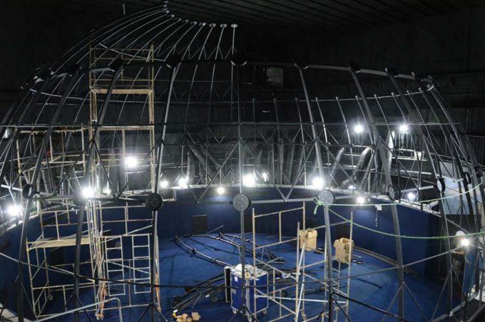 Cúpula do Planetário Professor Everardo Públio de Castro é instalada