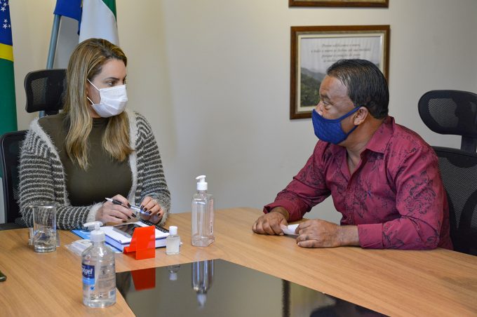 Vereador Dinho dos Campinhos apresenta demandas da região à prefeita Sheila Lemos