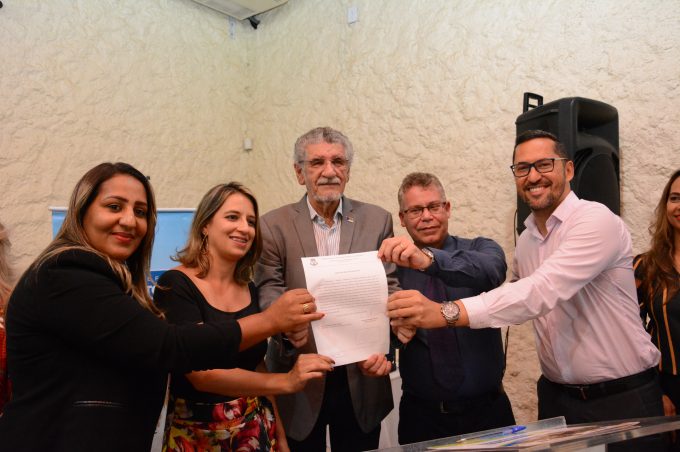 Governo Municipal e Rede de Proteção à Mulher celebram construção da Casa Rosa