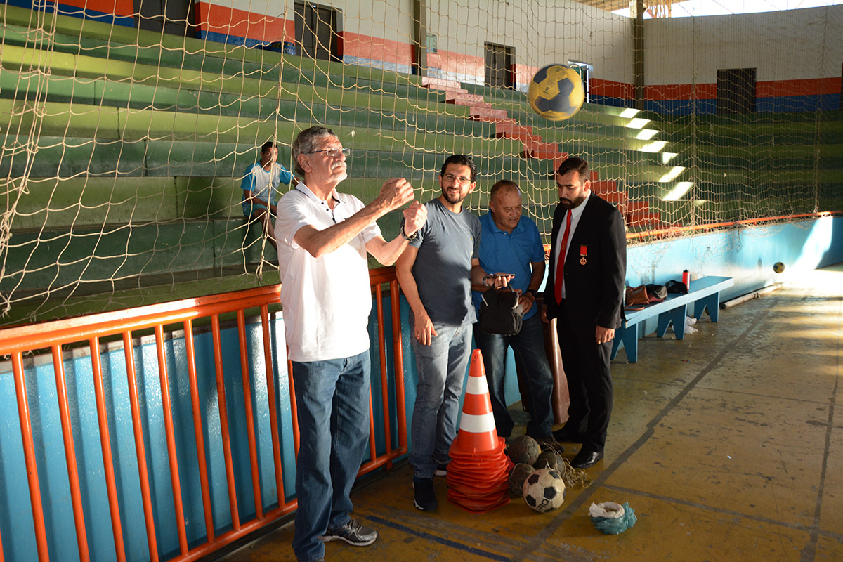 Prefeitura visita seleção de handebol e dialoga com a equipe