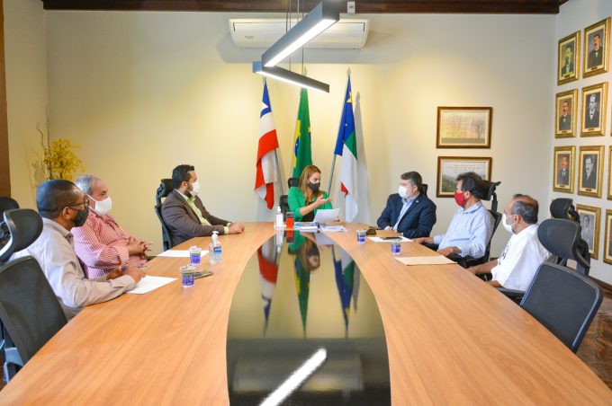 Corretores e Despachantes entregam demandas do setor à prefeita Sheila Lemos