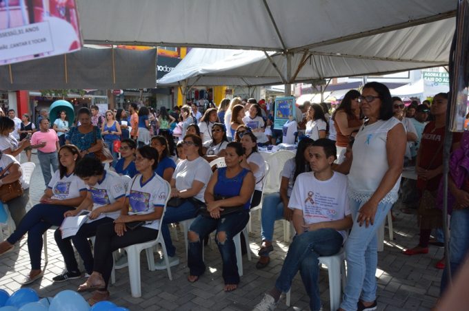 Ato pelo dia mundial do Autismo ocorre no Centro de Vitória da Conquista