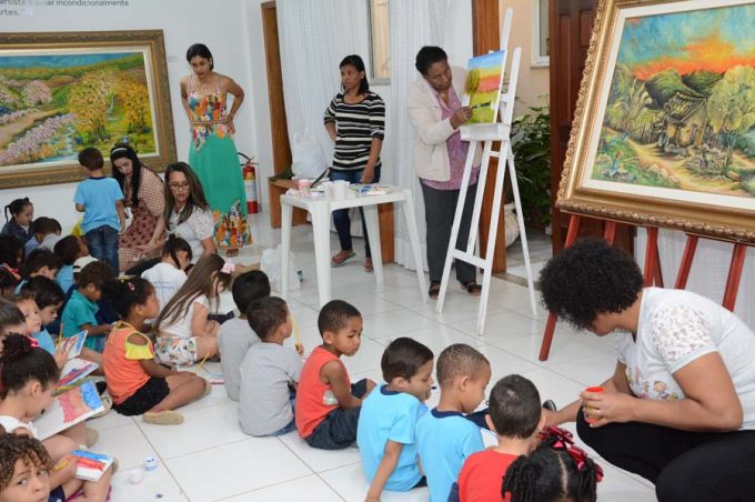 Projeto do Centro Municipal de Educação Infantil Vila América valoriza artistas locais