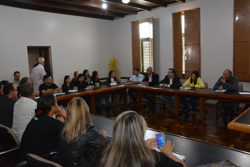 Governo Municipal reabre mesa de negociação permanente com os servidores