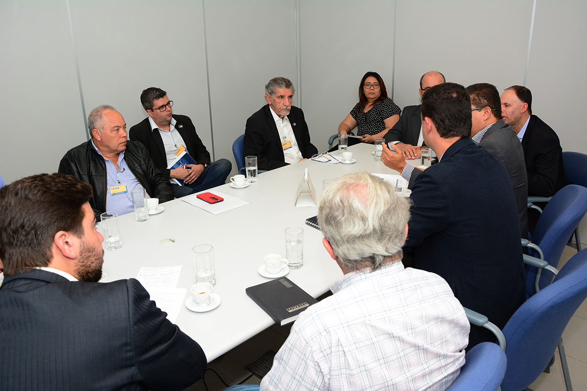 Prefeitura Municipal e Caixa Econômica discutem projetos para o município
