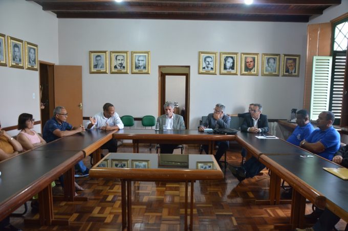 Prefeitura recebe Movimento Comunitário de Moradores da Urbis 5