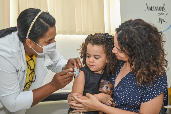 Dia D de vacinação contra gripe movimenta unidades de saúde do município