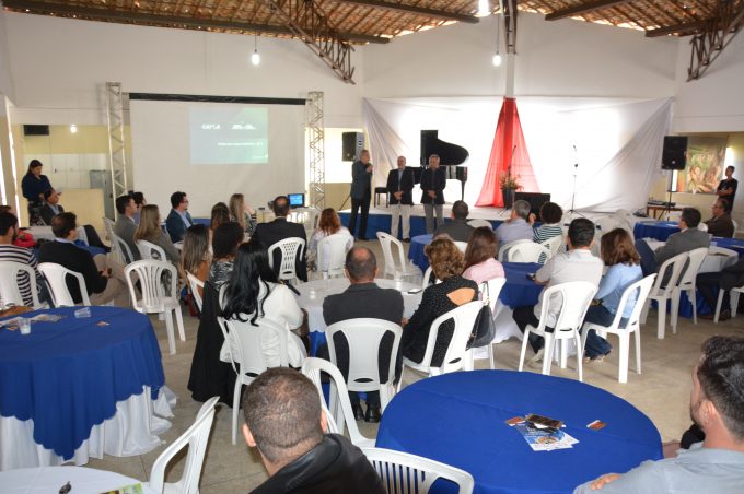 Centro Cultural Glauber Rocha sedia Feirão da Caixa