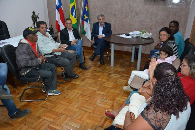 Governo Municipal recebe moradores do Jardim Valéria
