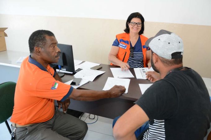 Defesa Civil e Sudec cadastram caminhões-pipa para abastecer comunidades rurais