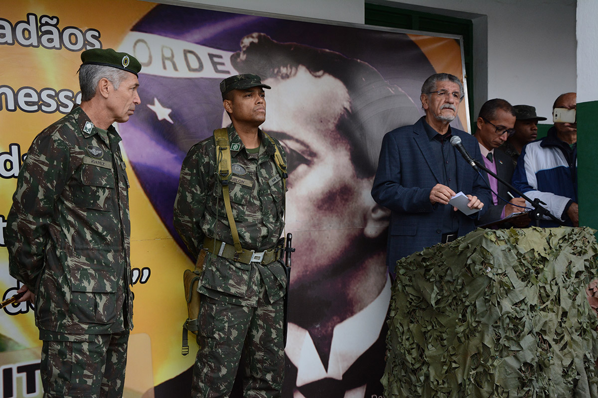 Governo Municipal recepciona comandante da 6ª Região Militar