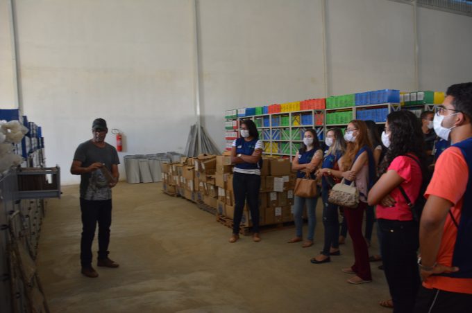 Estudantes visitam arquivo municipal e celebram 3ª semana nacional de arquivos