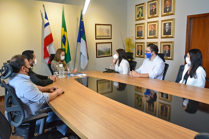 Em reunião com a prefeita, Fasa propõe parceria nas unidades de saúde de Conquista