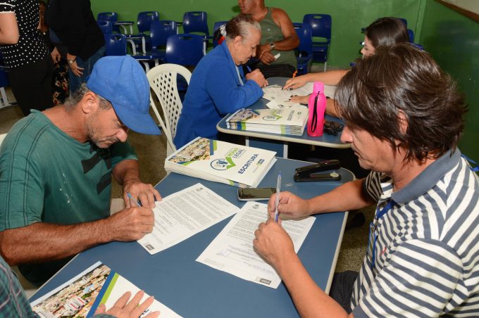 Regularização Fundiária chega ao Loteamento Parque da Colina e beneficia 436 famílias