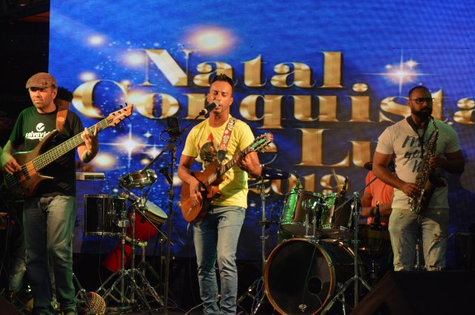 Natal Conquista de Luz inicia com apresentações na Nove de Novembro