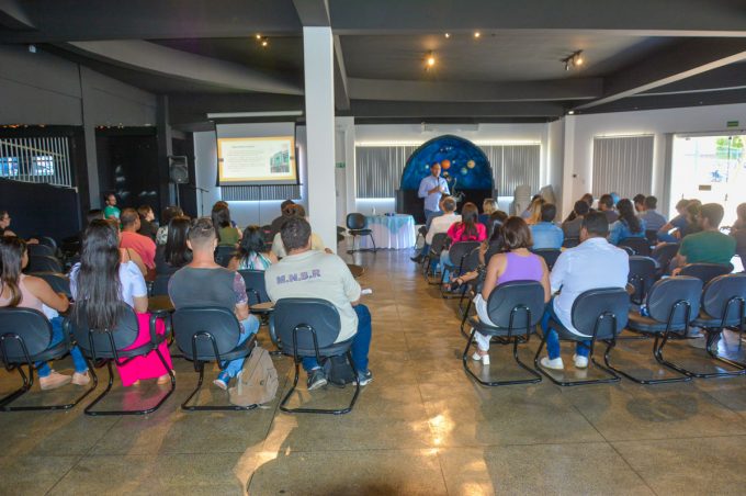 Semdes recepciona servidores aprovados em processo seletivo