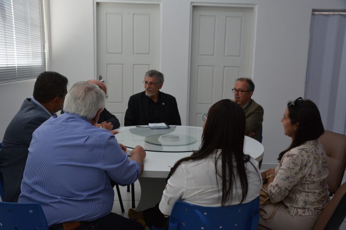 Prefeitura e Bahiagás discutem chegada do gás natural a Conquista