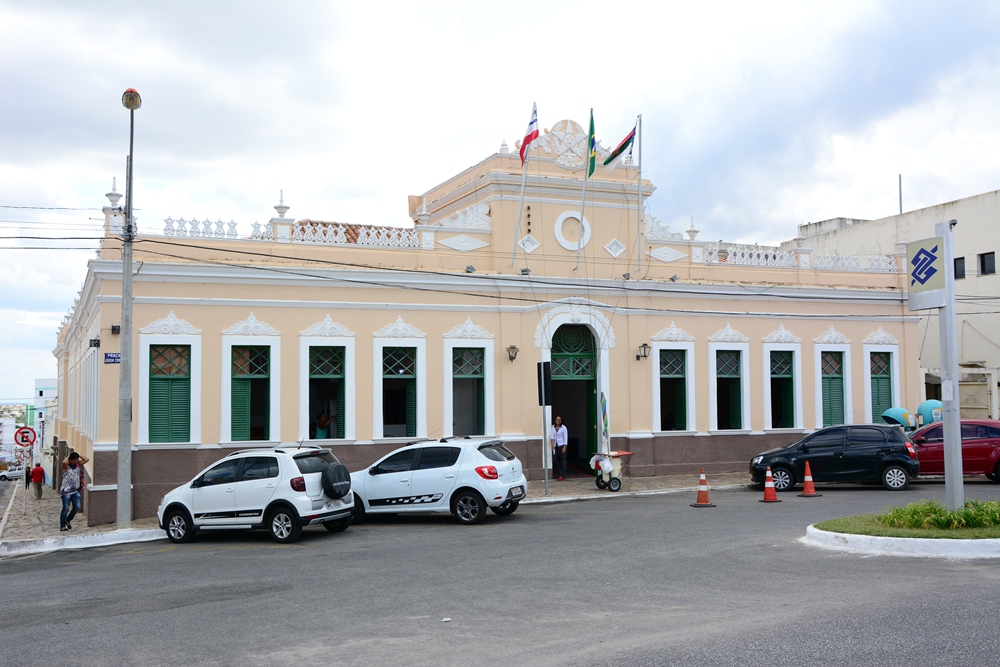 Prefeitura libera pagamento de gratificações a categorias de servidores