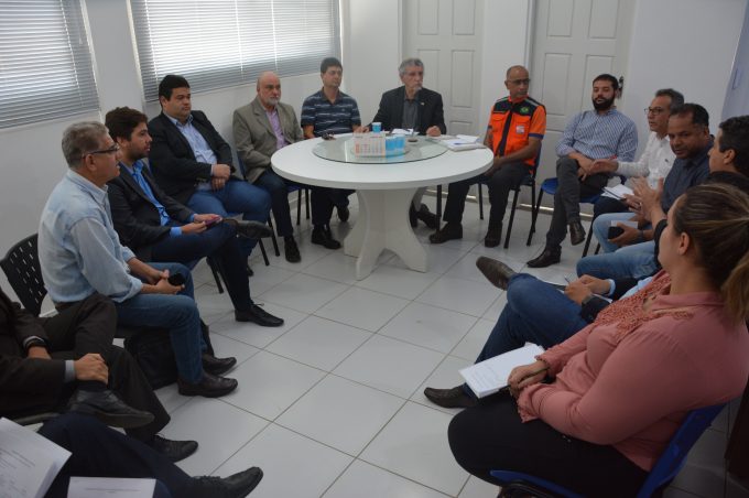 Prefeito convoca Comitê de Crise para remediar danos causados pela chuva