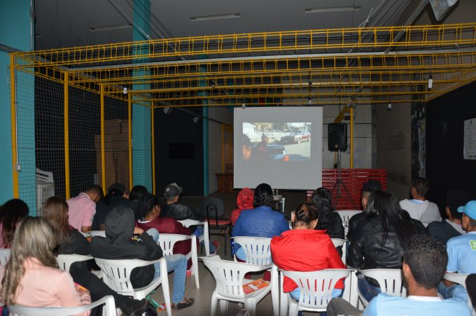 Cinejuv: Coordenação de juventude e Projovem Urbano realizam mostra de cinema