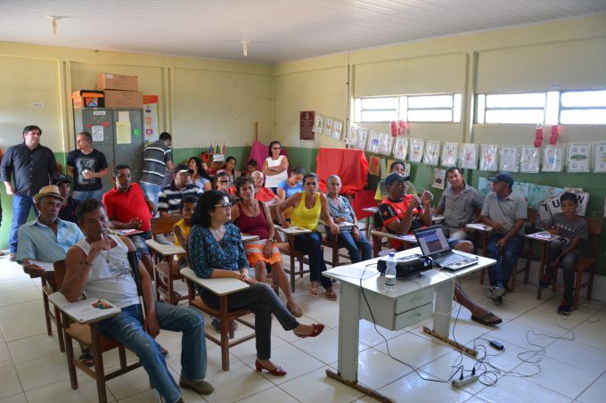 Prefeitura promove palestra sobre cultivo da mandioca para produtores em Lagoa da Visão